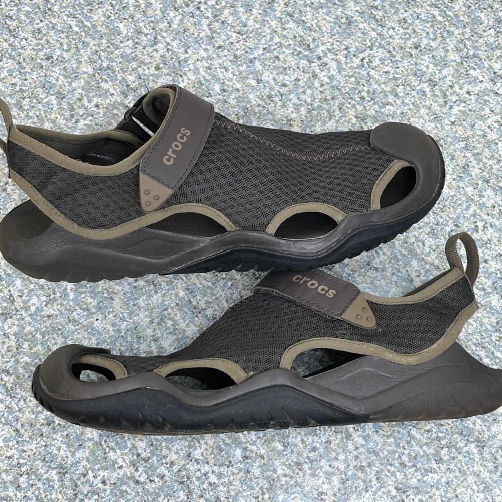 Crocs Swiftwater Mesh Deck Sandals Mens Size 9 Brown Green Water Shoes 205289
